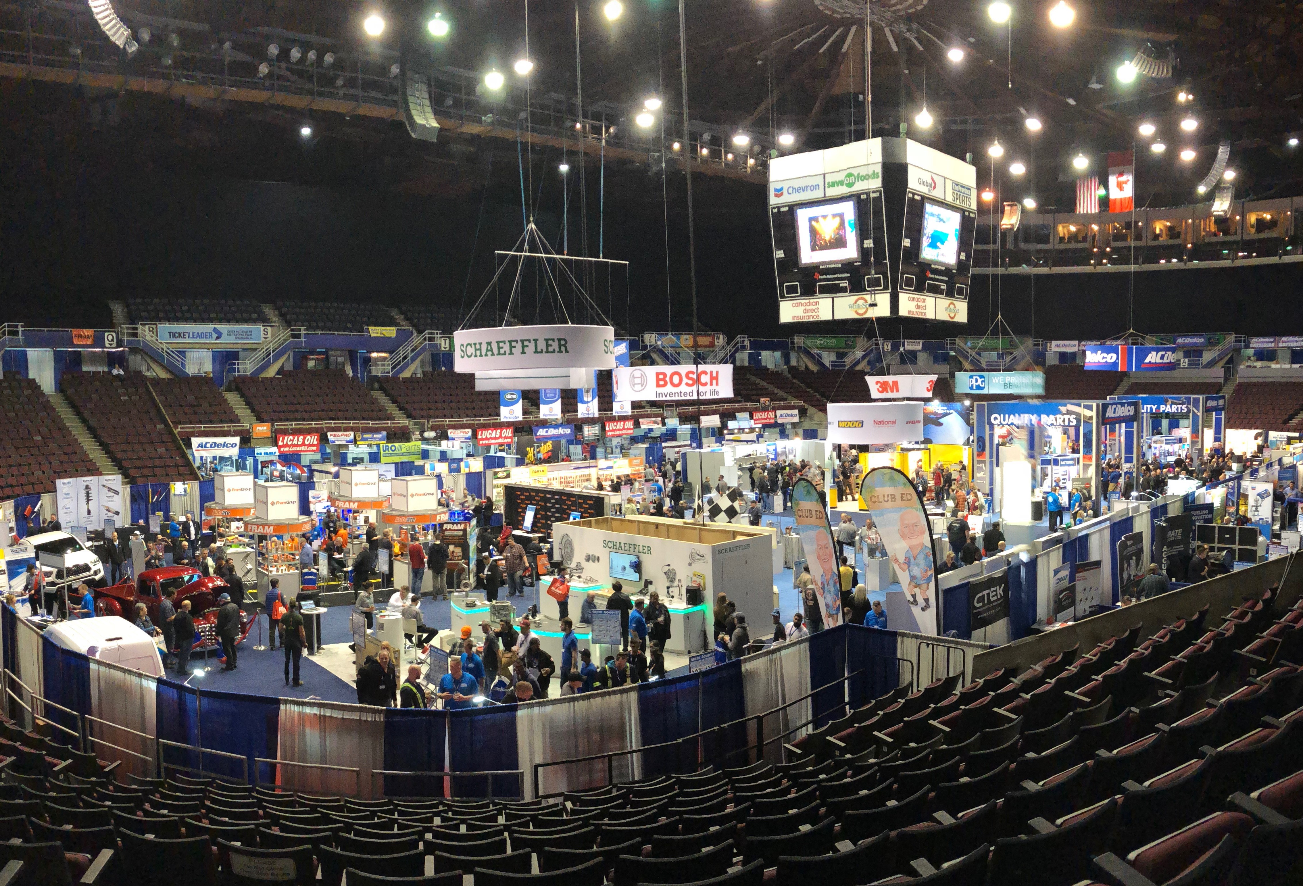 Huge crowds come out for Lordco's tradeshow Auto Service World