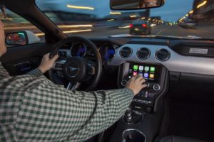 CarPlay-Ford-800x533-300x200.jpg