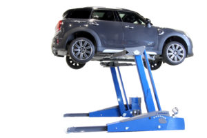 maha-mobile-post-lift-300x200.jpg