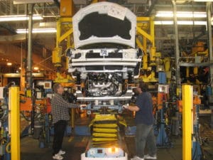 GM-General-Motos-Oshawa-plant-workers-300x225.jpg