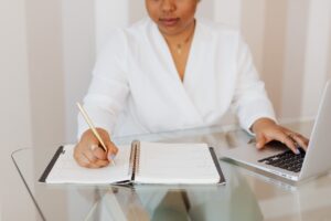 computer-webinar-pexels-5387262-300x200.jpg