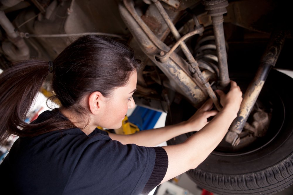 female-woman-trades-mechanic-technician-Depositphotos_6609100_S.jpg
