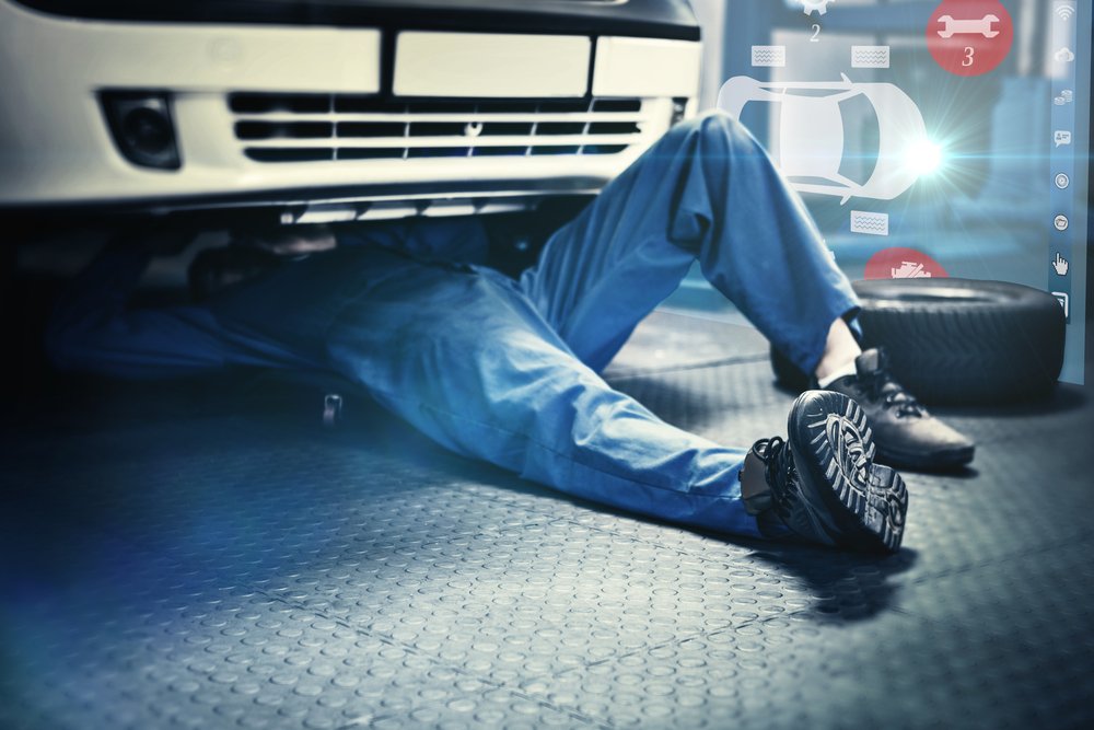 Mechanic-technician-undercar-Depositphotos_81992260_S.jpg