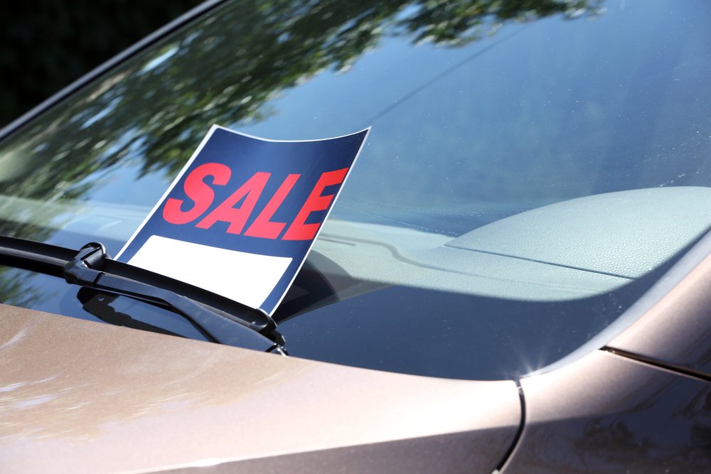 used-car-vehicle-dealer-Depositphotos_78081740_S.jpg
