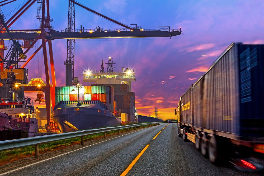 Shipping-logistics-transportation-delivery-nearshoring-offshoring-trucking-Depositphotos_49498411_S.jpg