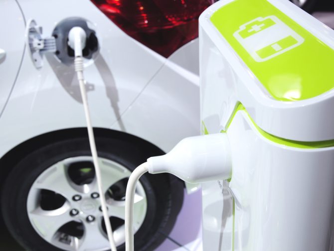 EV-Electric-car-vehicle-charge-charging-station-Depositphotos_3105796_S-670x504.jpg