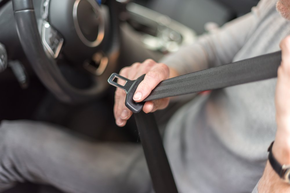 seat-belt-Depositphotos_88276650_S.jpg