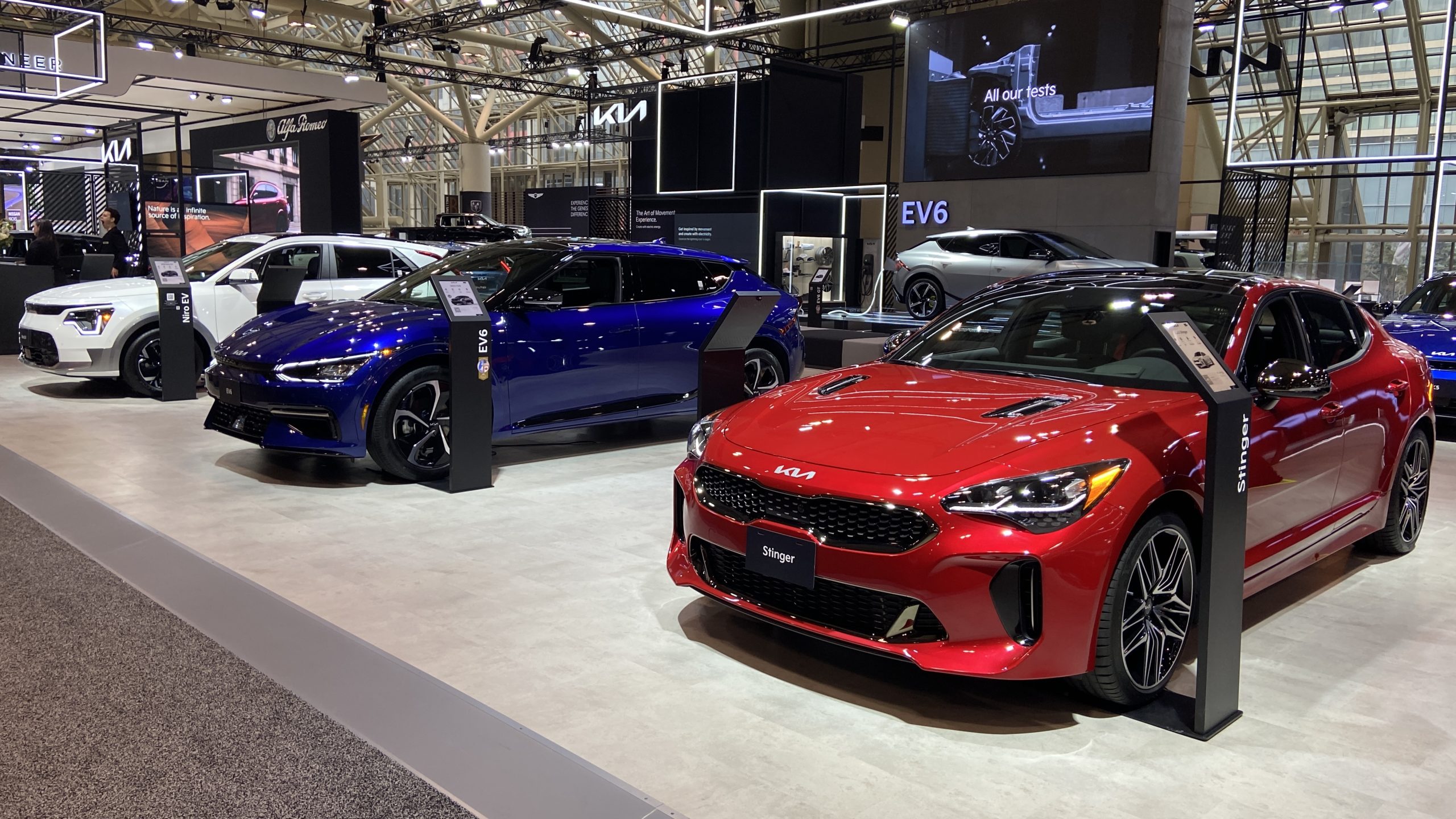 Canadian-International-Auto-Show-Kia-cars-scaled.jpg