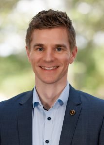 Stefan-Feder-Continental-214x300.jpg
