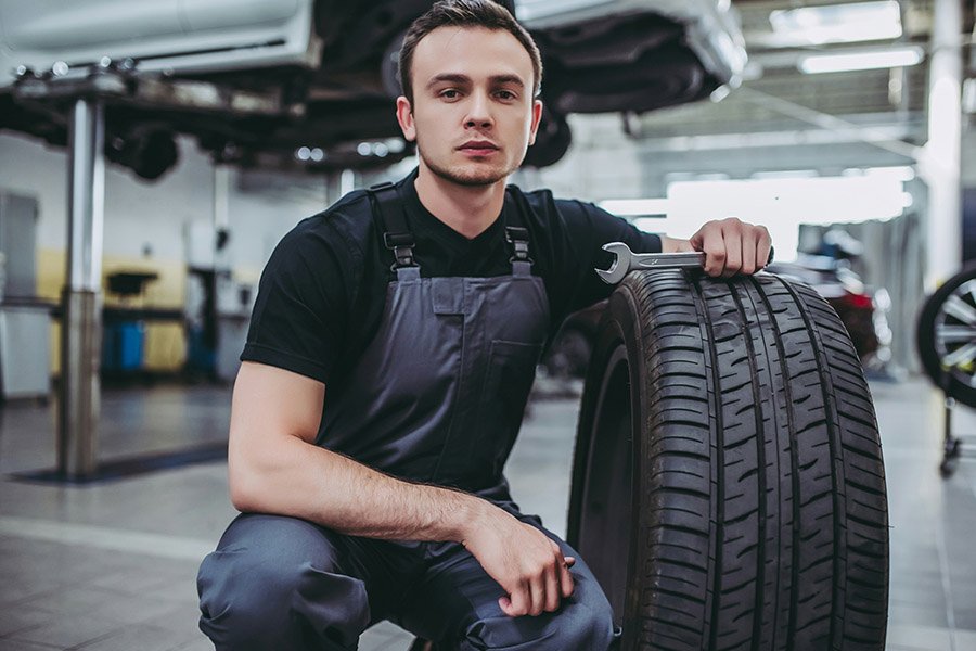 foreign-car-mechanics-3.jpg