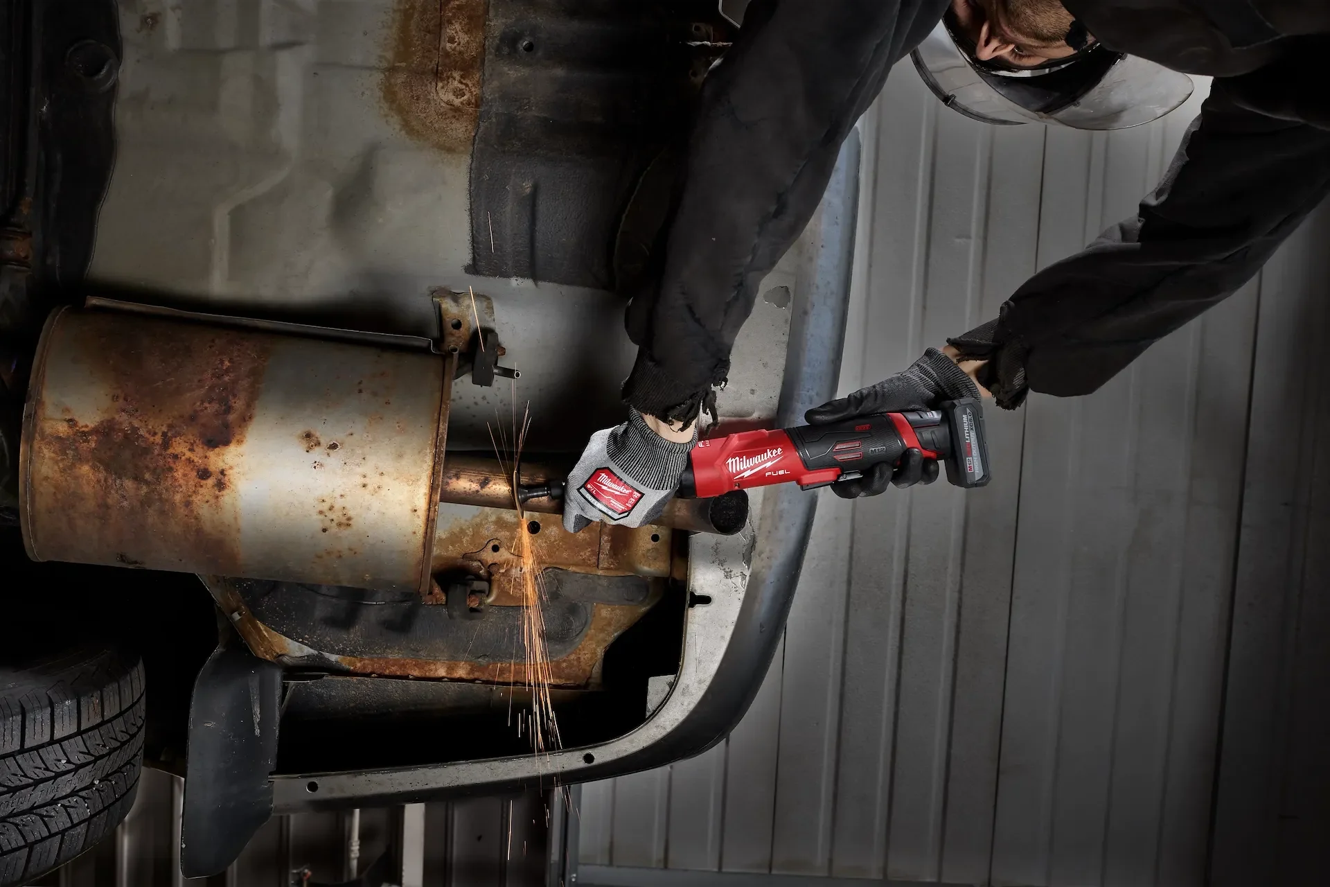M12 FUEL™ 1/4" Extended Die Grinder Courtesy/Milwaukee