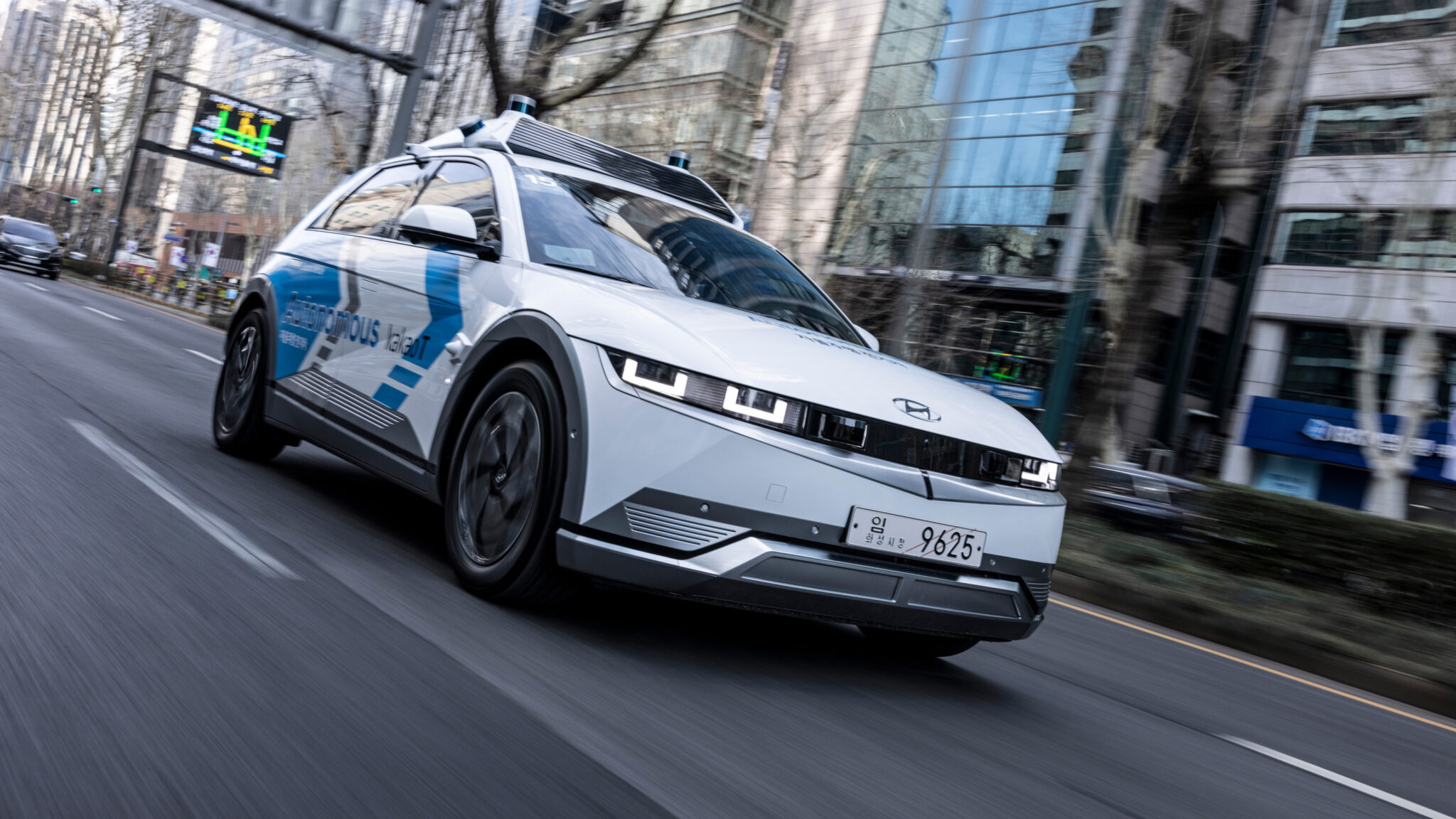 Hyundai Motor Group speeds up autonomous driving strategy - Auto ...